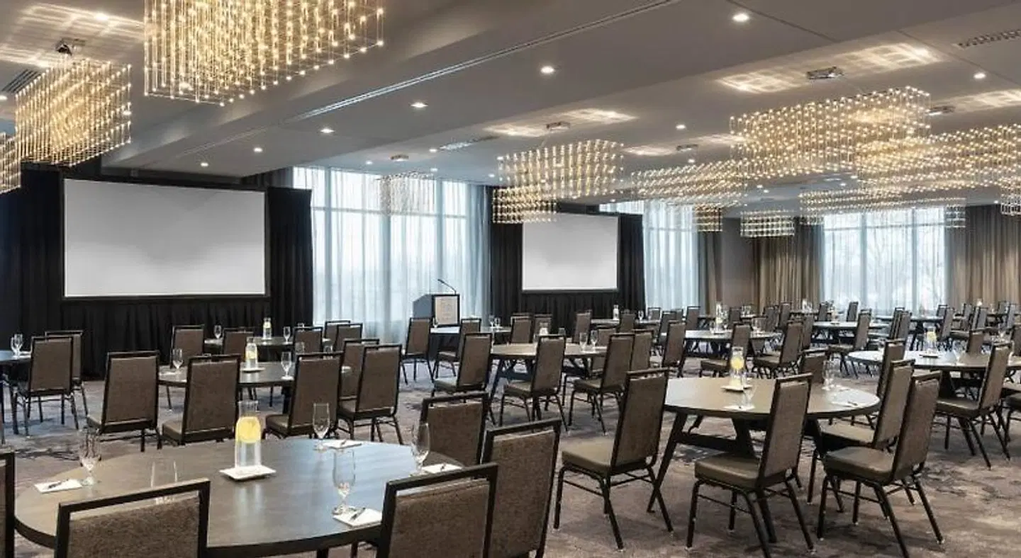 AC Hotel by Marriott Portsmouth Downtown/Waterfront Restaurant