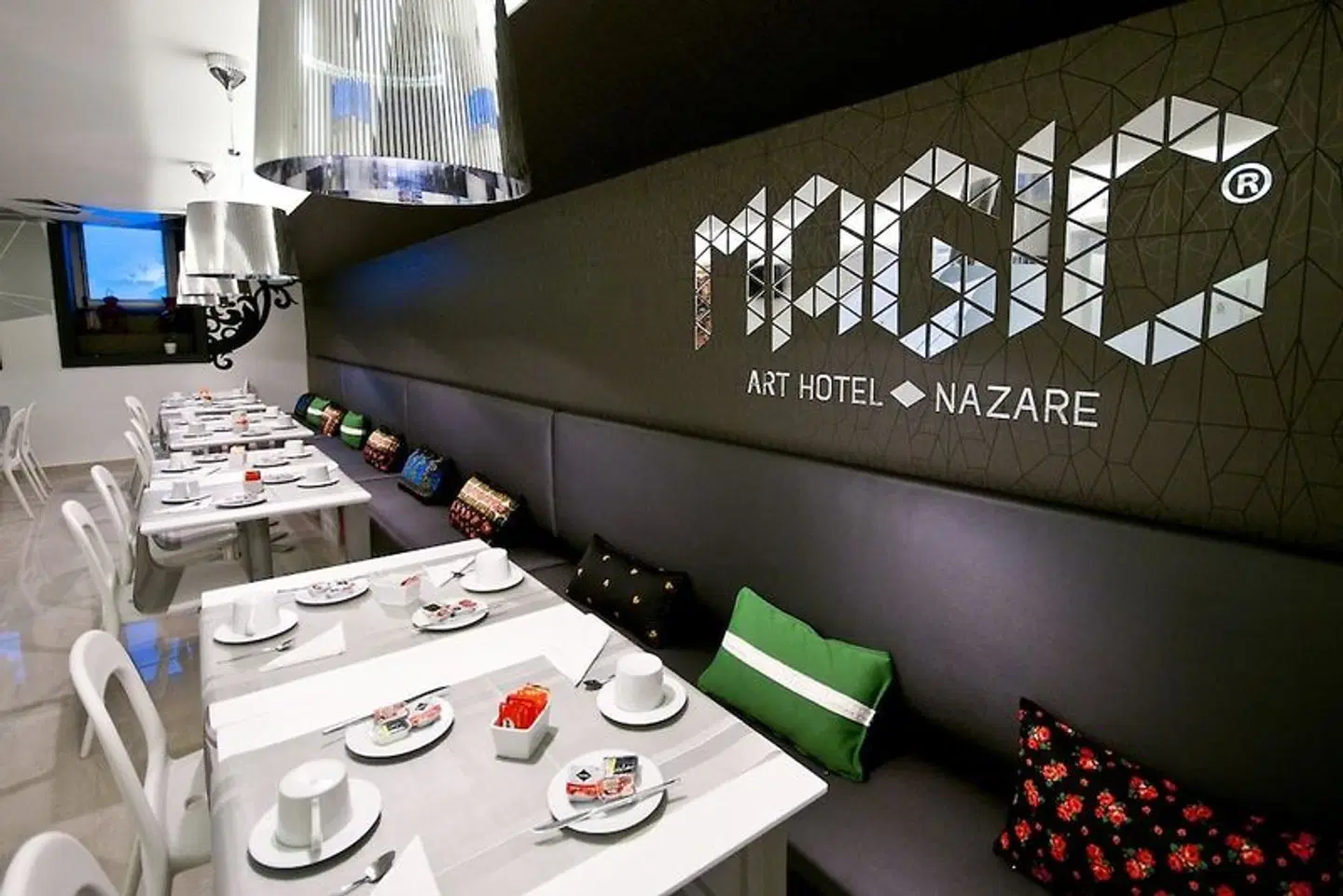 Magic Restaurant