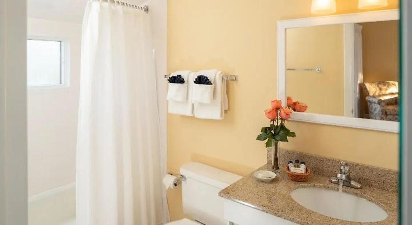 Dockside Guest Quarters Badezimmer