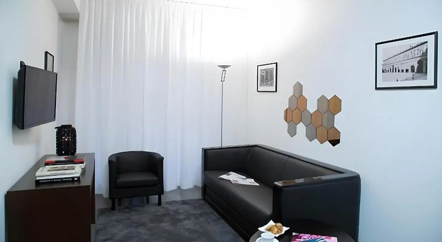 Phi Hotel Bologna - Hotel ROOM_EXAMPLE