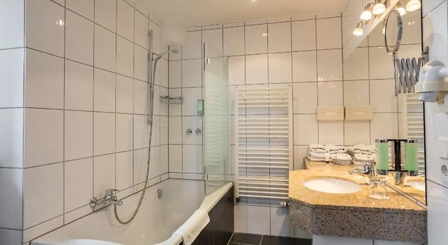 Burg Staufenberg Badezimmer