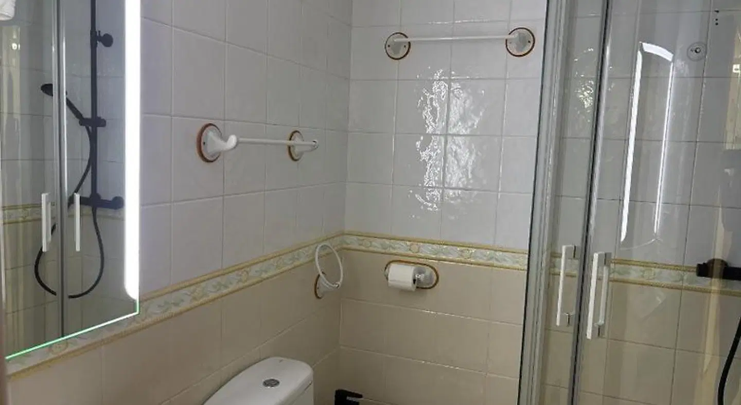 Apartamentos Turisticos Juanita Ope Badezimmer