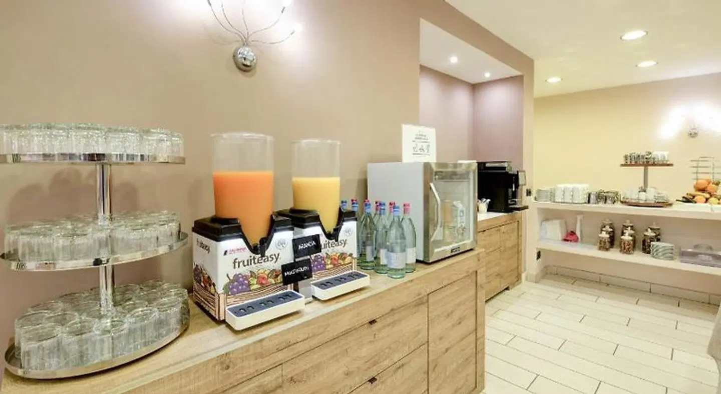 Europa ROOM_EXAMPLE