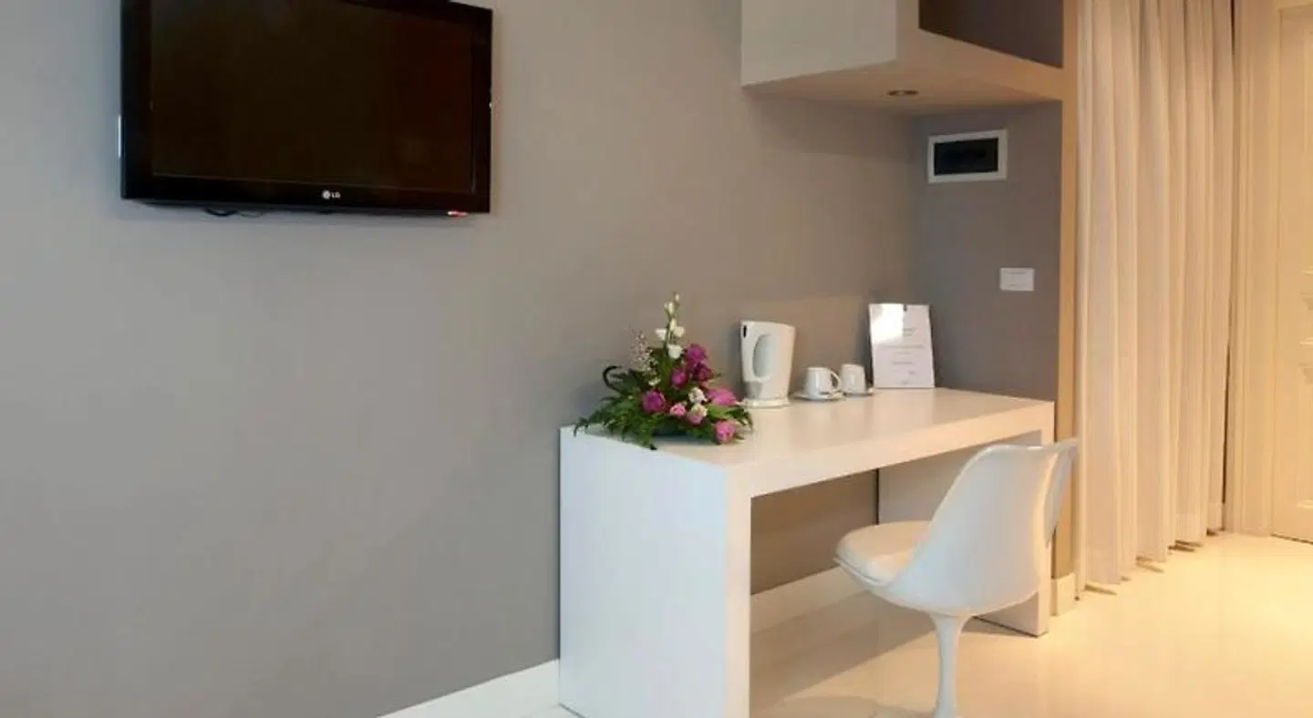 House 5 ROOM_EXAMPLE