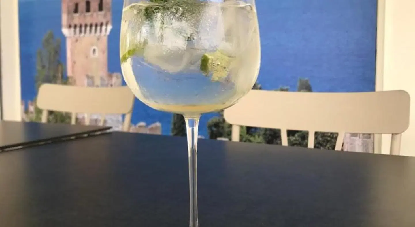 Camere Girasole Bar