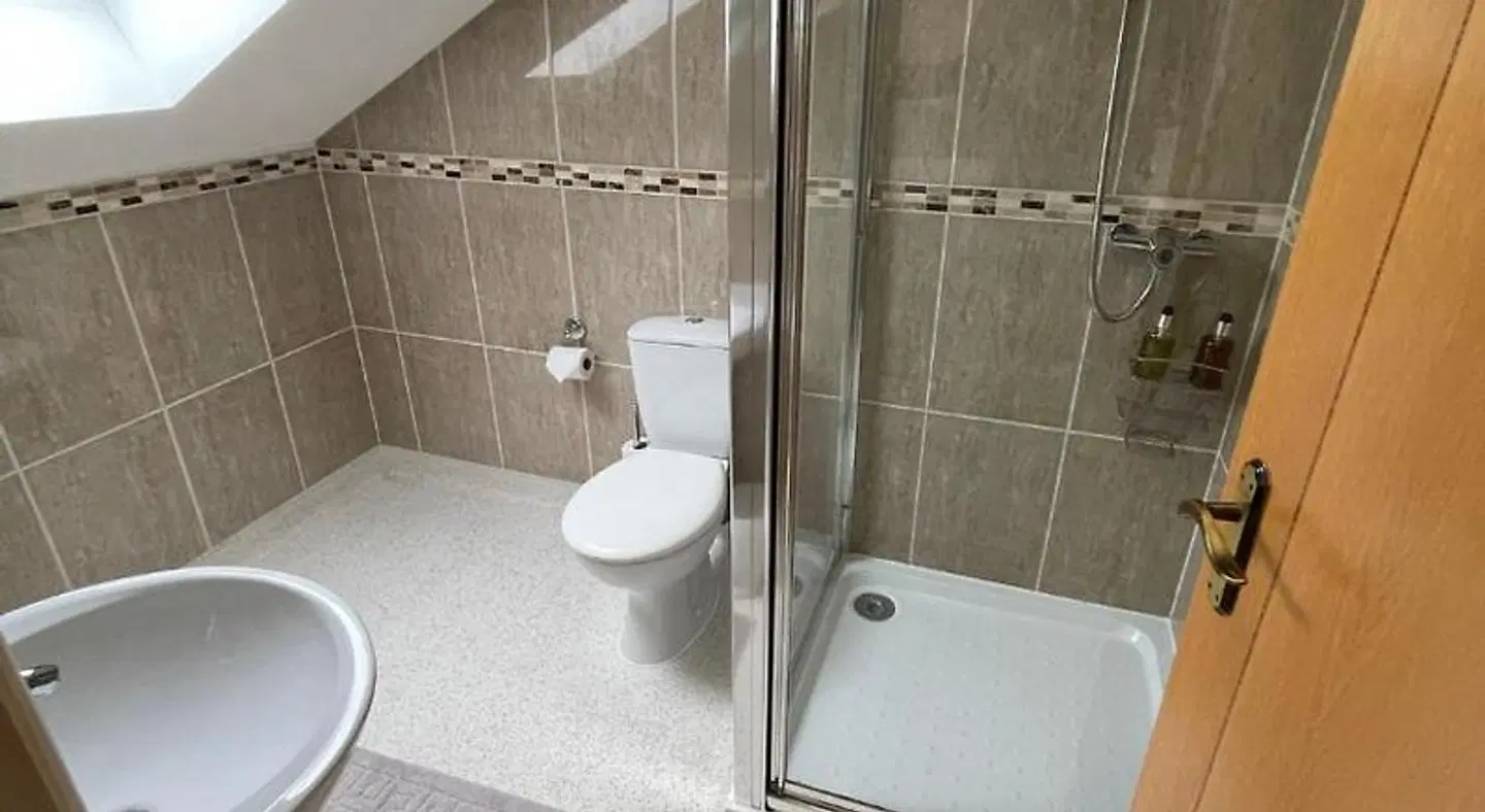 Lovesgrove Country Guest House Badezimmer