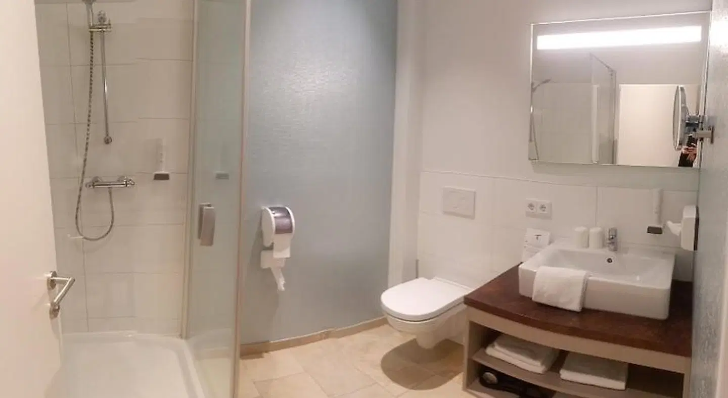 TT Aparthotel Neuhofen Badezimmer