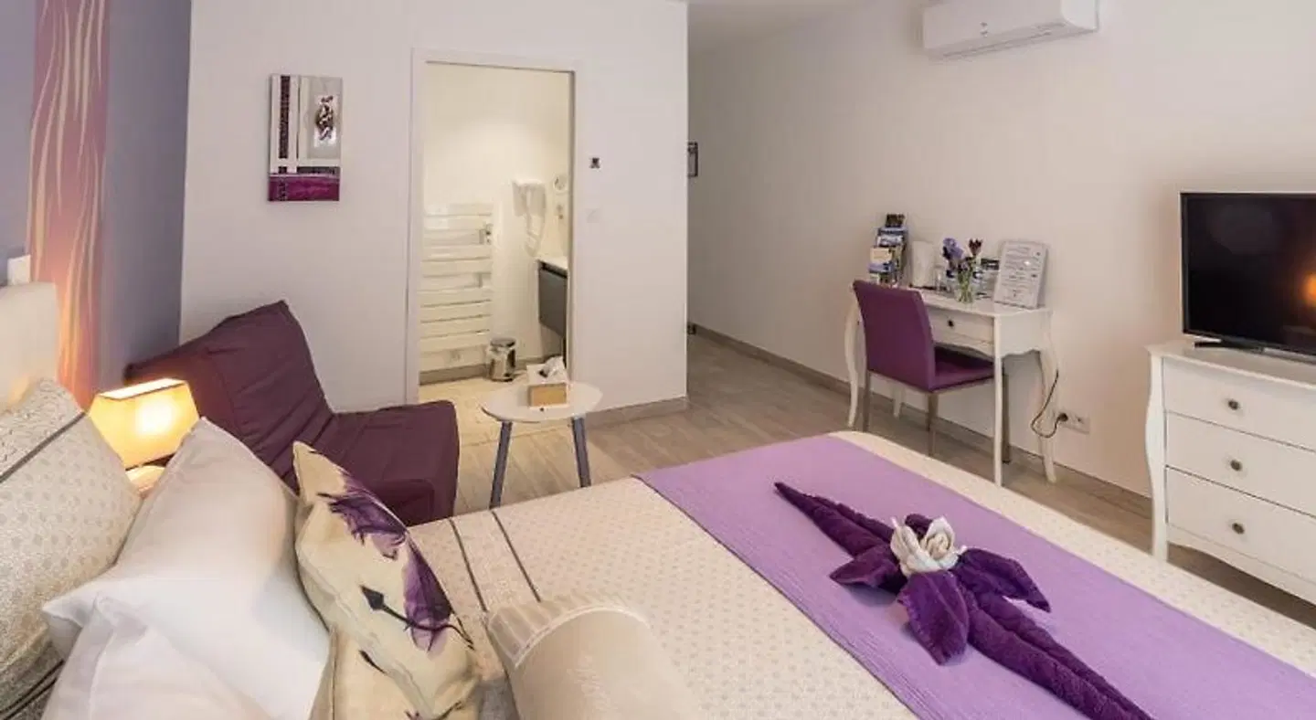 Notre Bastide ROOM_EXAMPLE
