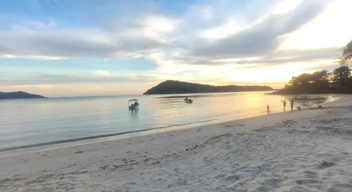 Yuyu Golden Beach Strand