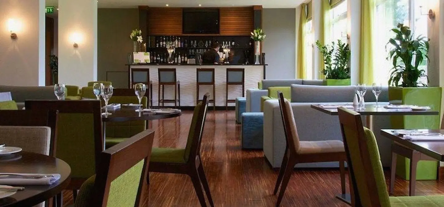 Humber Royal Bar