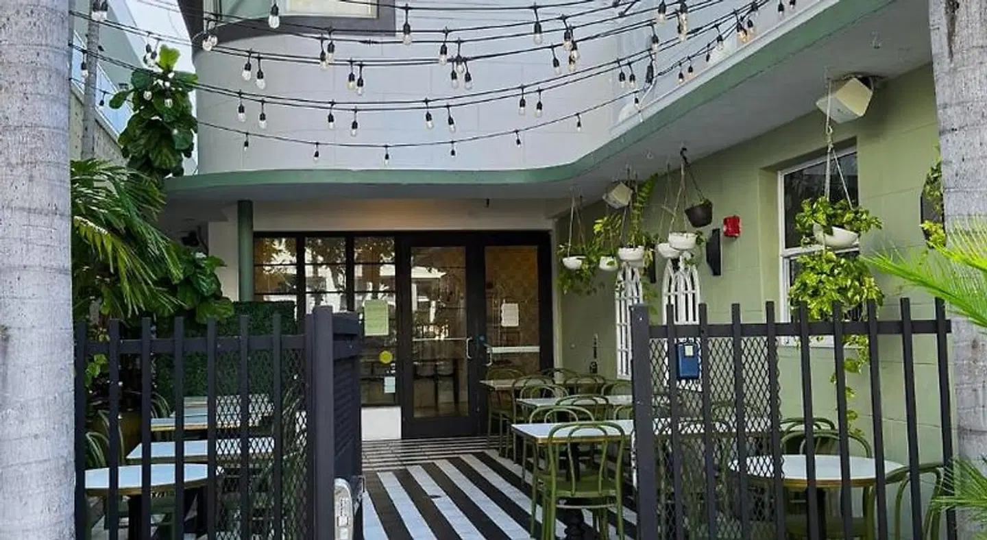 The Cove By Renzzi Terrasse