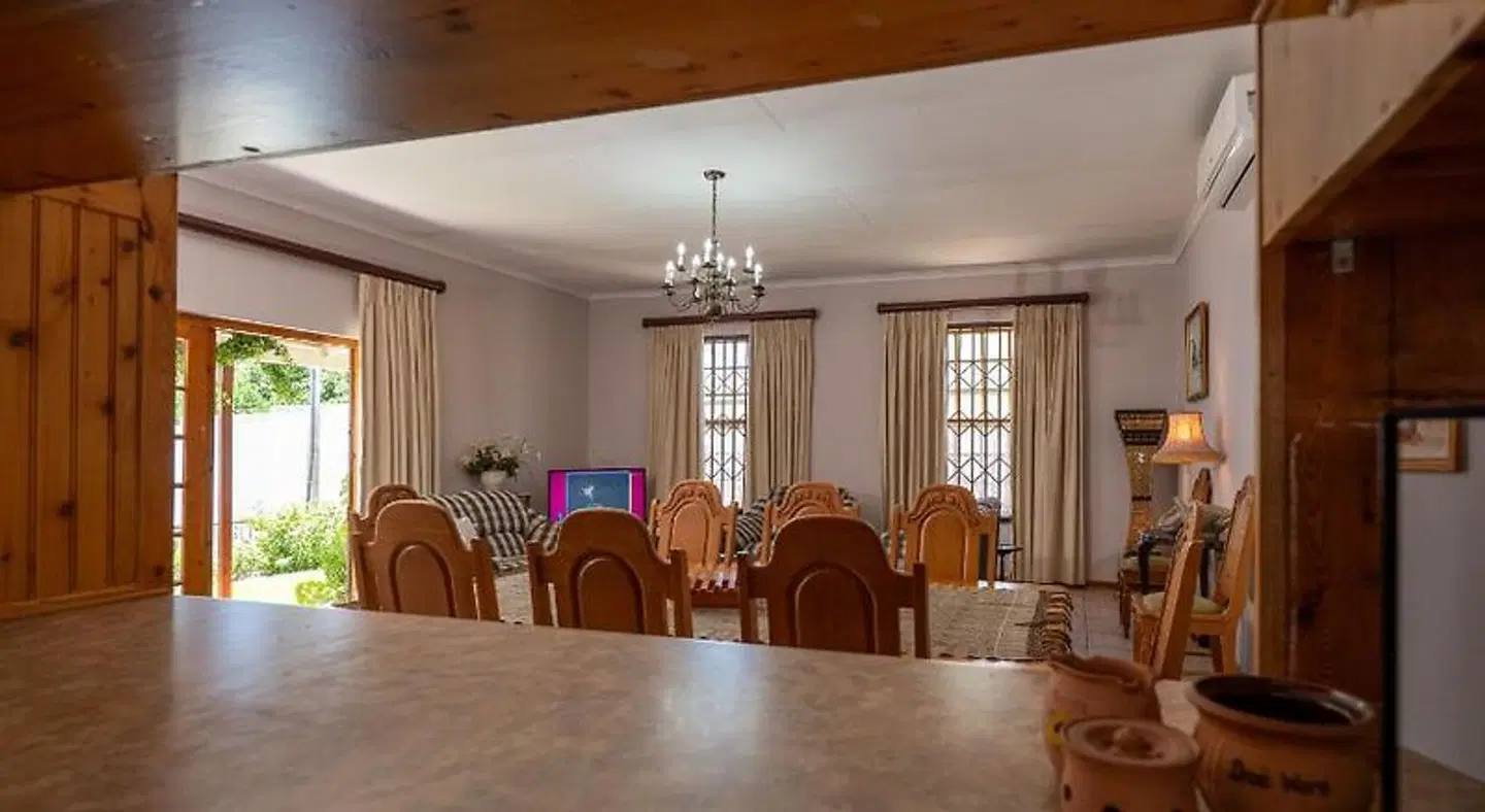 Toverberg Guest Houses ROOM_EXAMPLE
