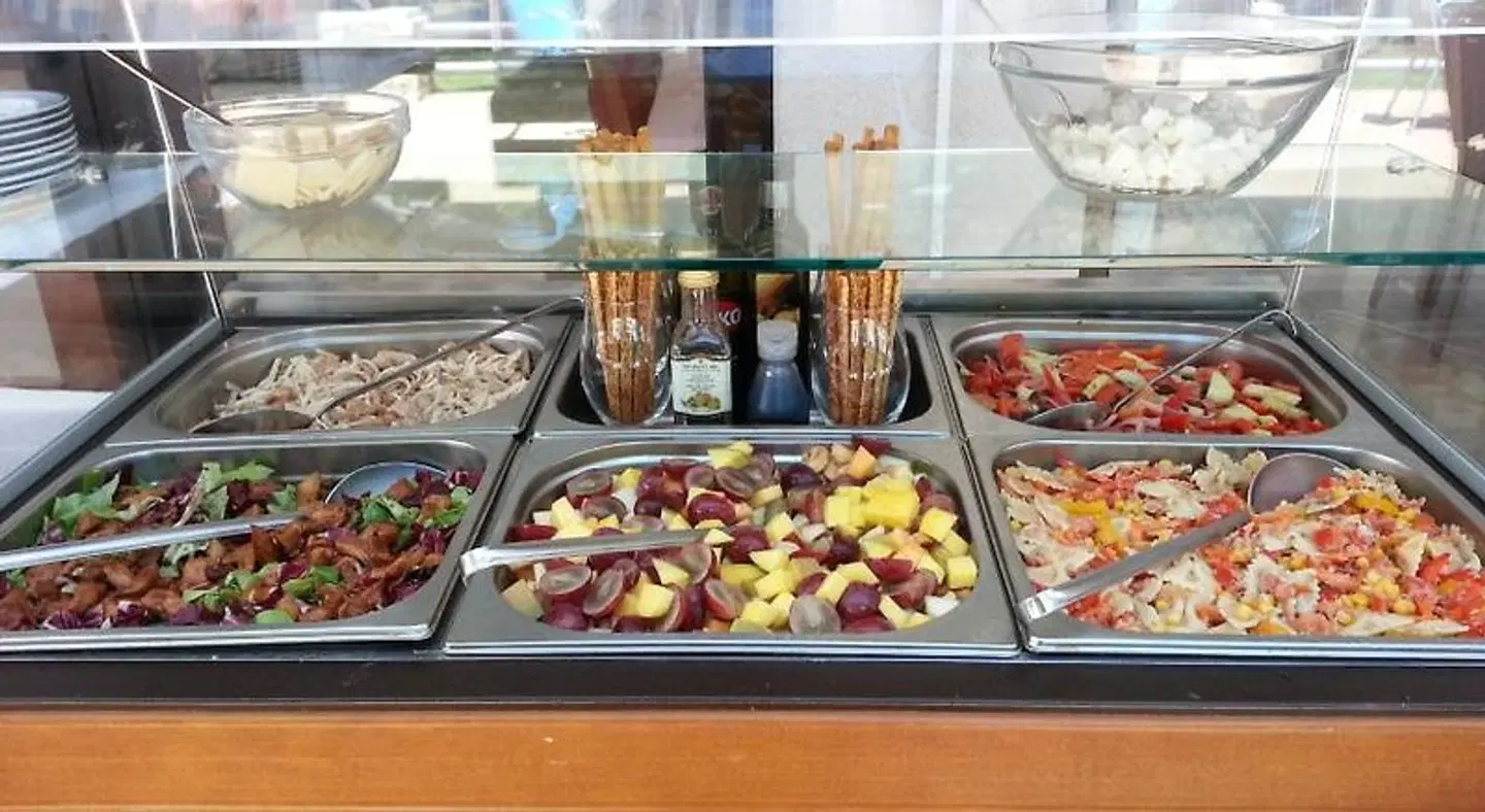 Flores Restaurant