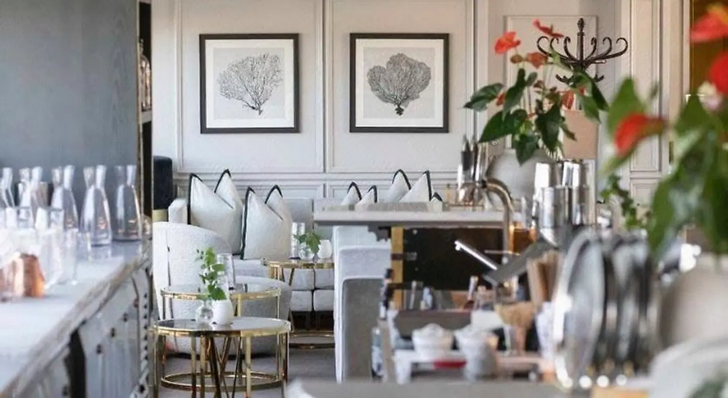 Bank Hotel, a Member of Small Luxury Hotels Restaurant