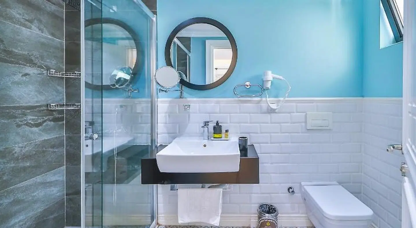 Lale Hotel Badezimmer