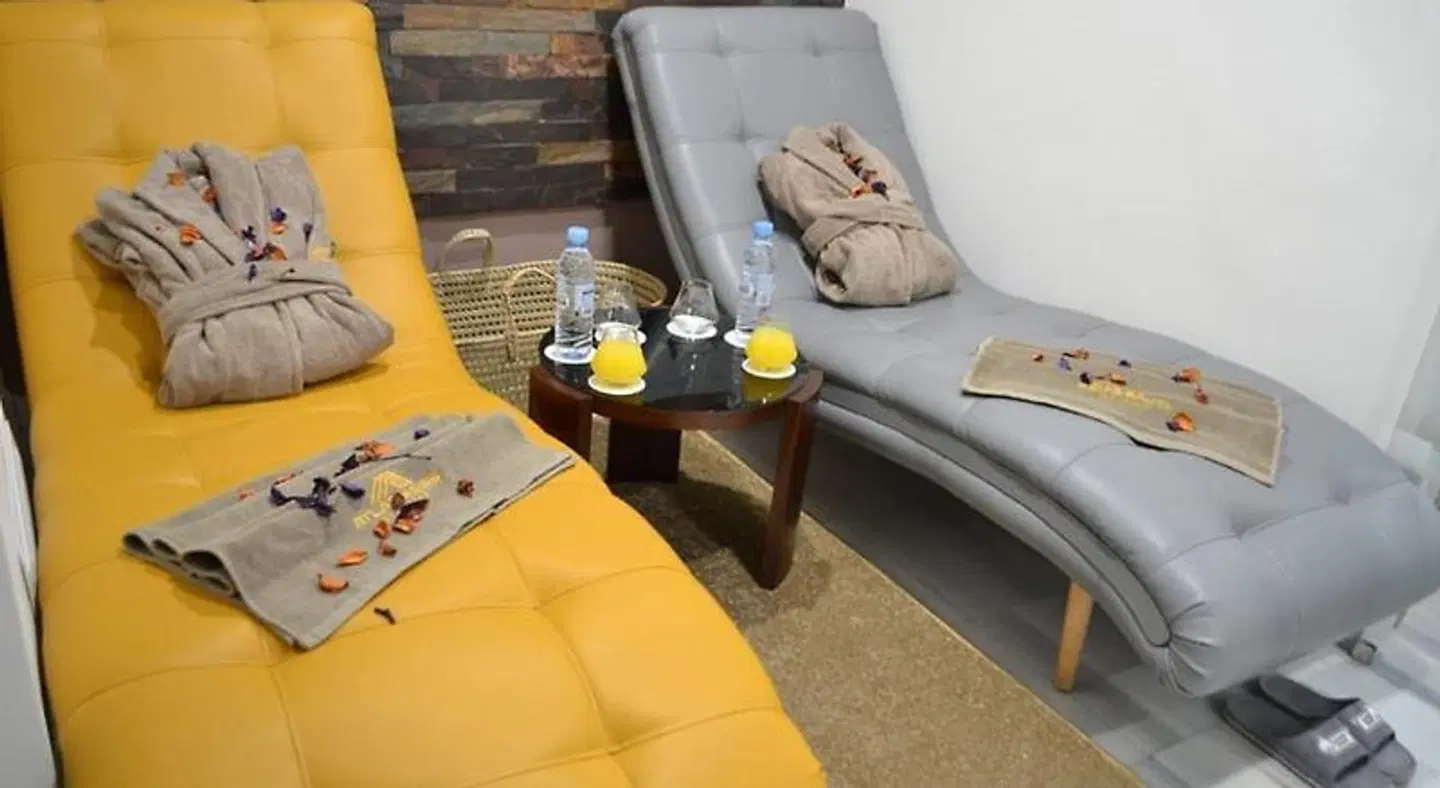 Atlas Saiss ROOM_EXAMPLE