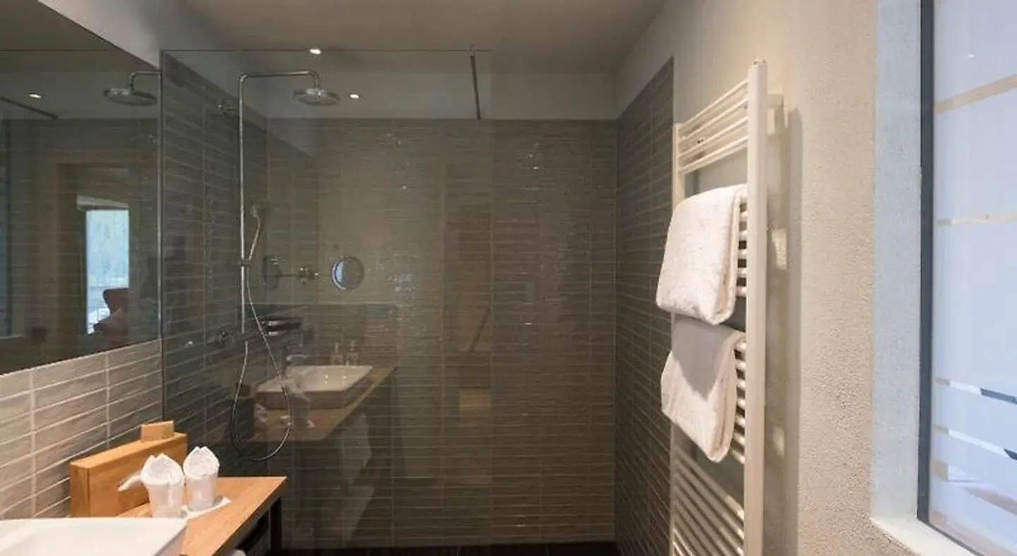 Berghotel - Sexten Badezimmer
