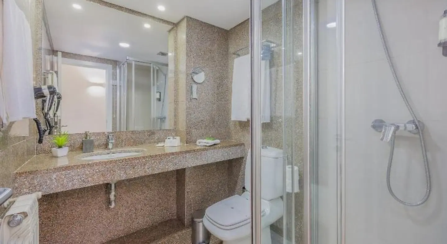 Costa Nova Hotel Badezimmer