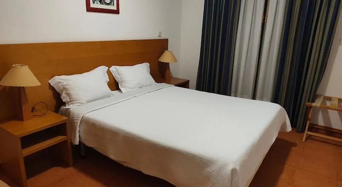 Apartamentos Turísticos Vila Praia ROOM_EXAMPLE
