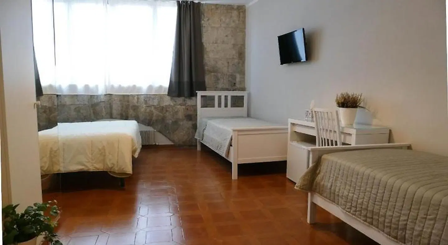 Gialel Pisa ROOM_EXAMPLE