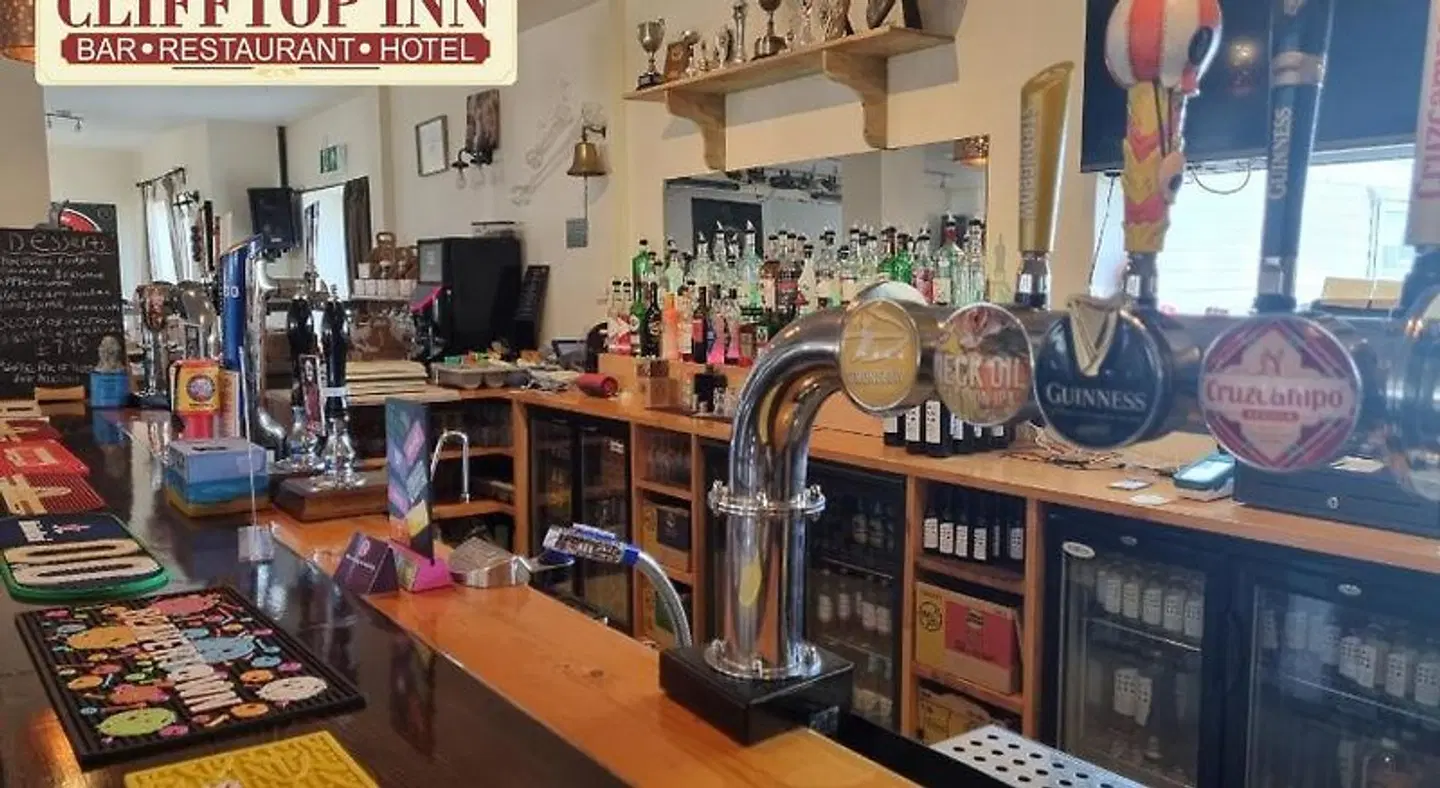 The Cliff Top Inn Bar