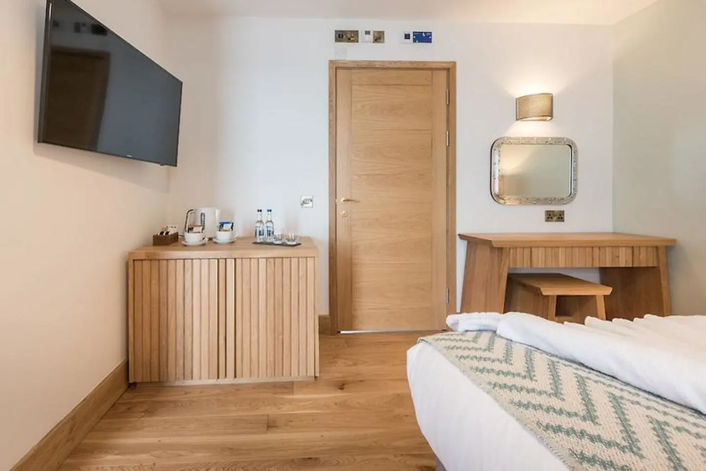 Land's End Hotel ROOM_EXAMPLE