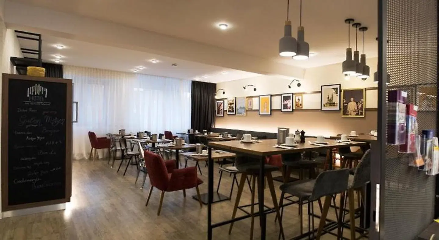 Hotel am Schlosstheater Bar
