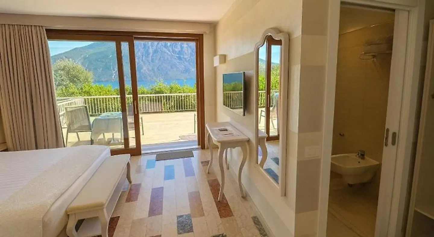 Riviera ROOM_EXAMPLE
