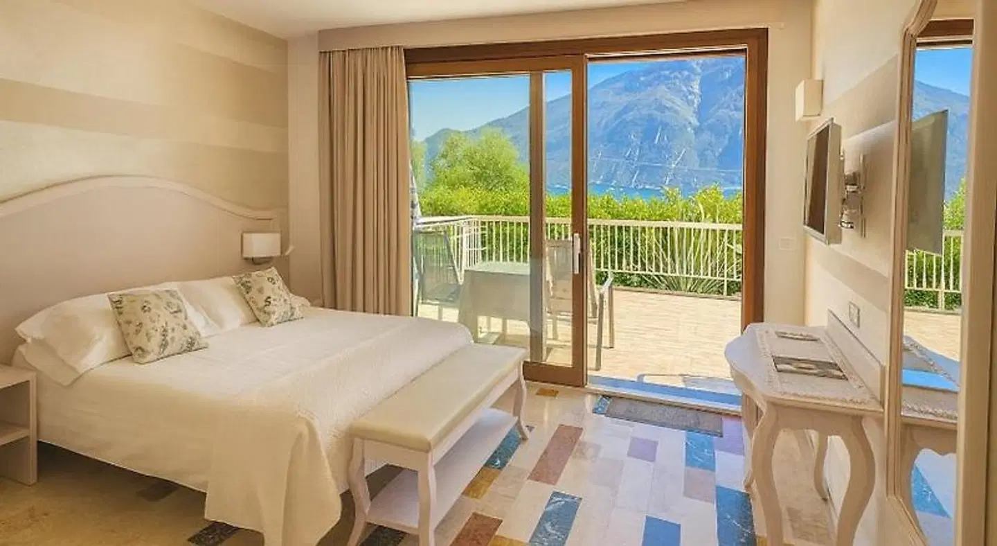 Riviera ROOM_EXAMPLE