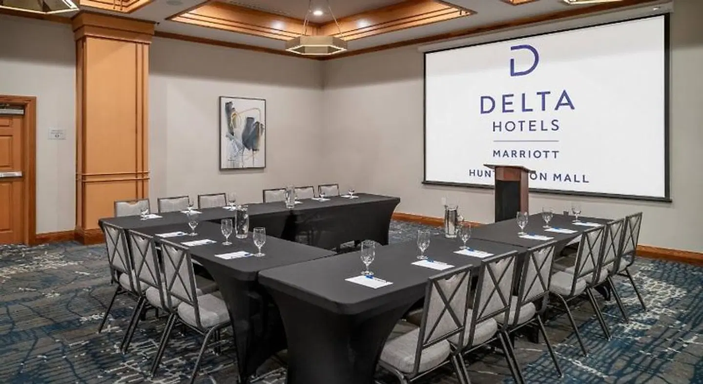Delta Hotels by Marriott Huntington Mall Konferenz