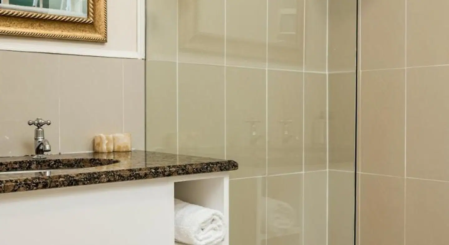 Millbury Guest House Badezimmer
