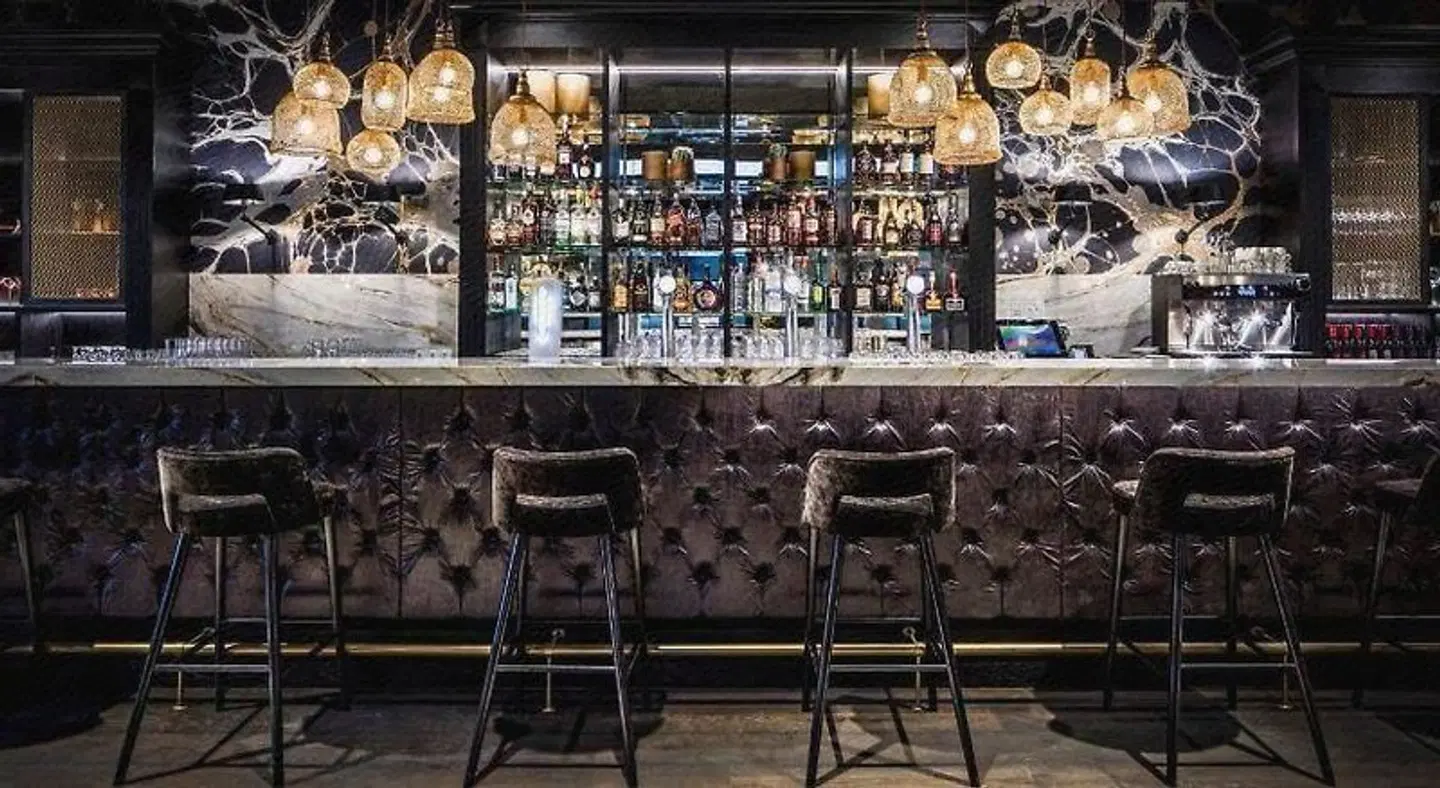 Van der Valk Hotel Enschede Bar