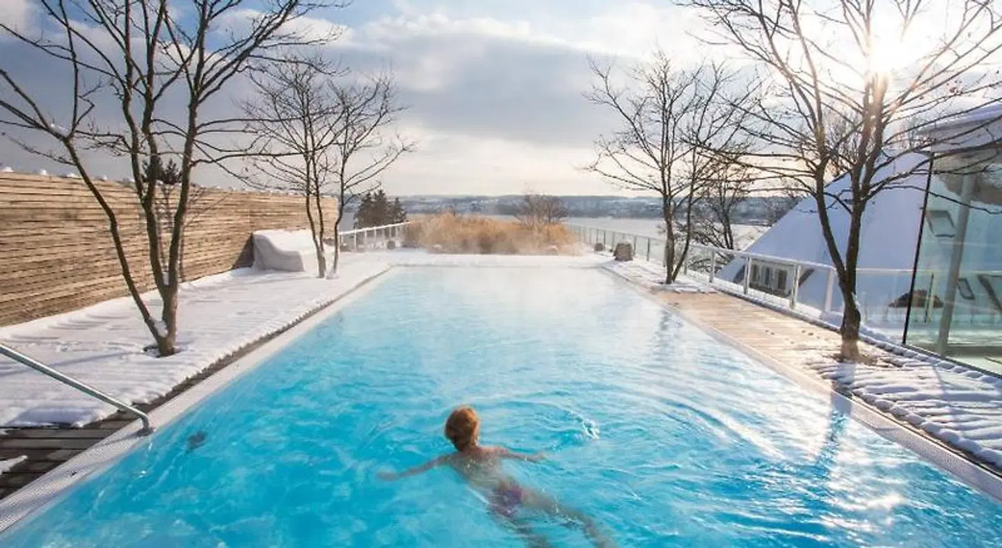 RIVA - Das Hotel am Bodensee OUTDOOR_POOL