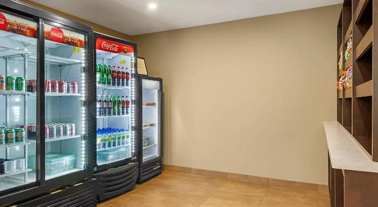QUALITY INN & SUITES BATHURST E ROOM_EXAMPLE