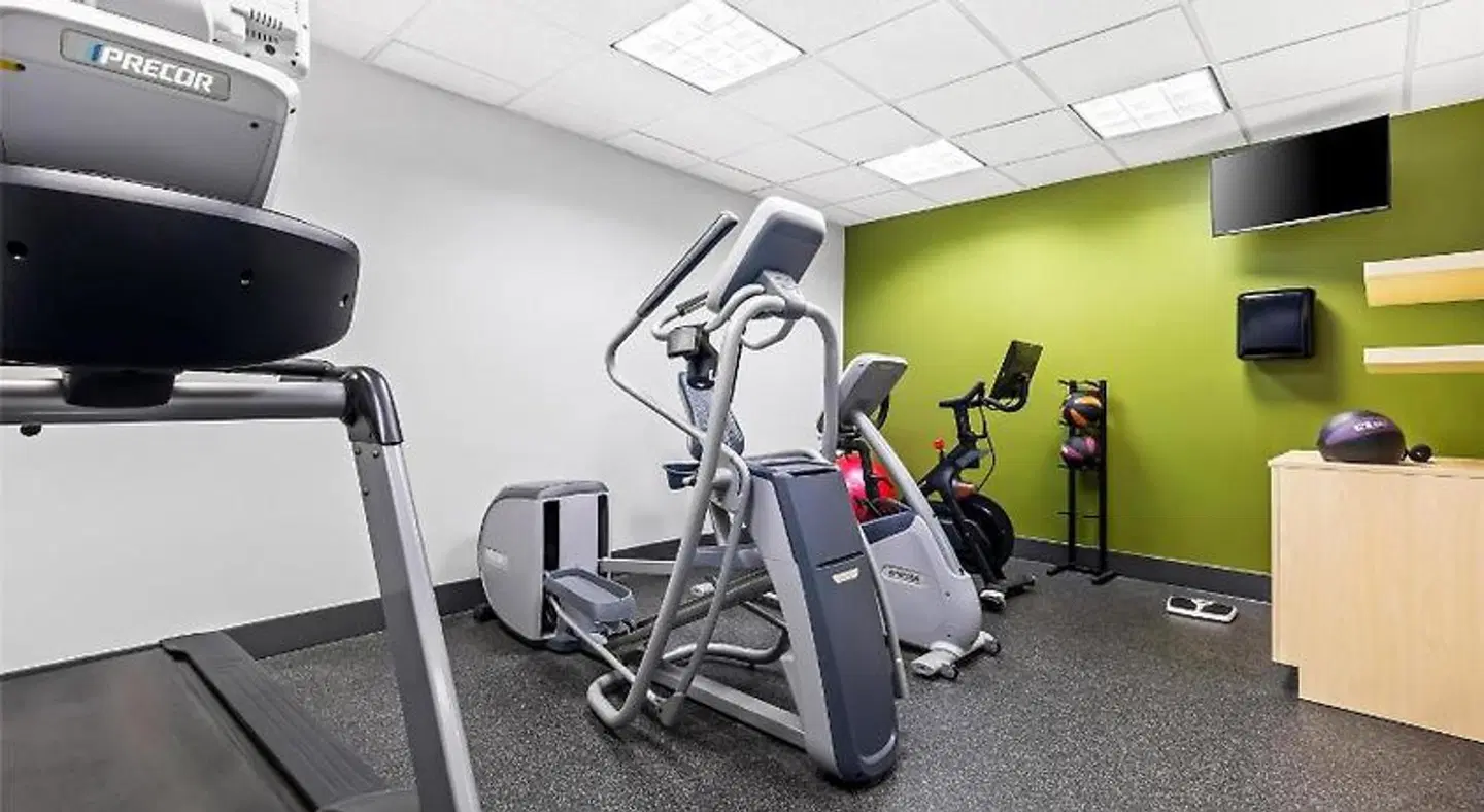 Spark by Hilton Amarillo West Medical Center SPORTS_AND_LEISURE