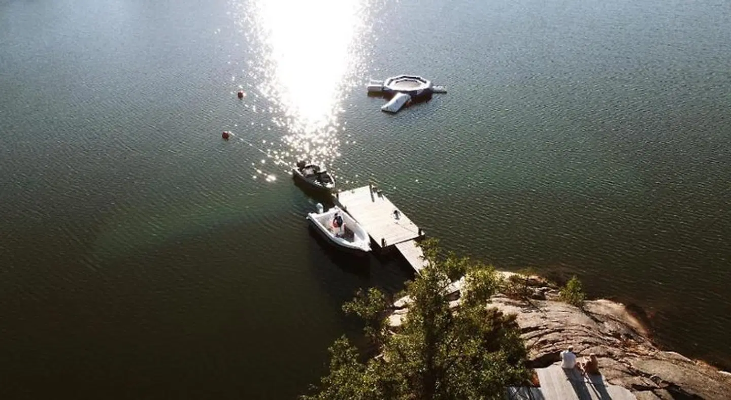 Tackork Gård & Marina Oy Strand