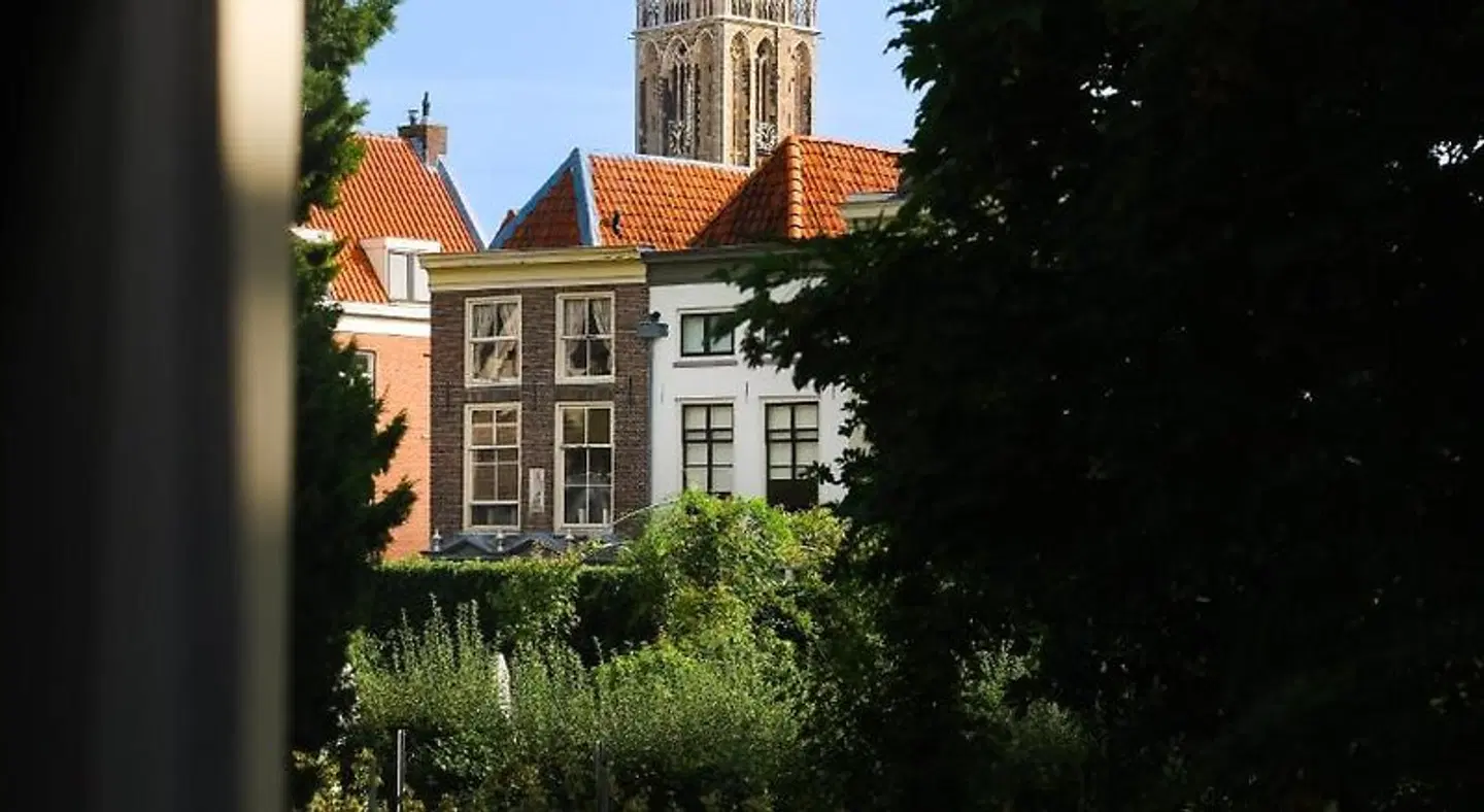 Karel V EXTERIOR