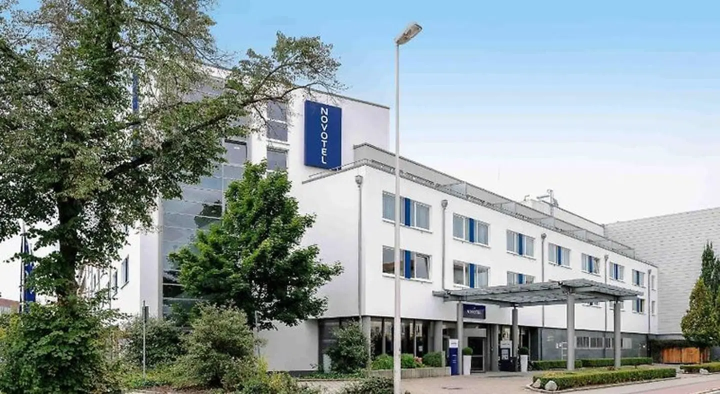 Novotel Erlangen Hotel EXTERIOR