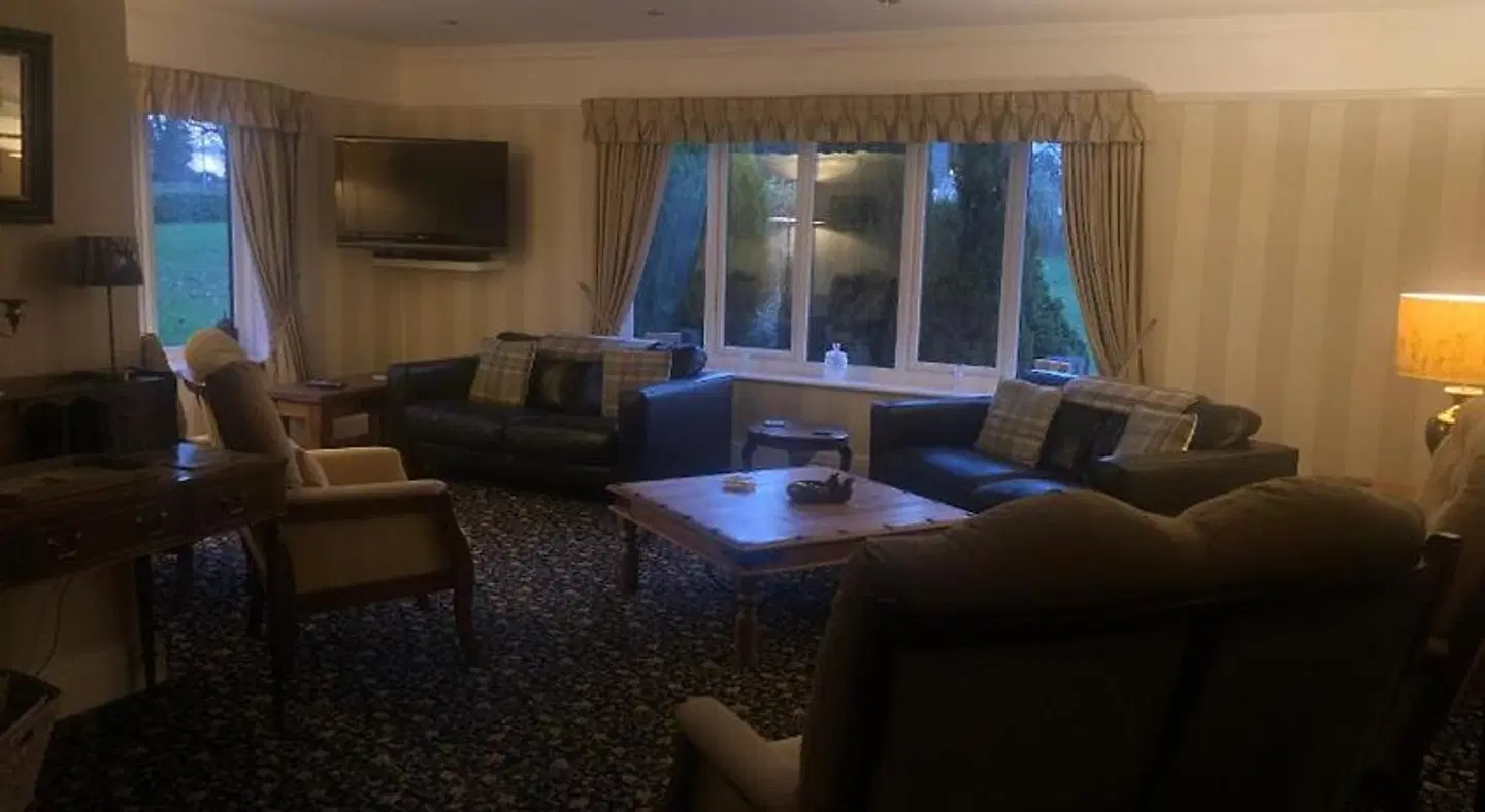 Burton Lodge Guest House LOUNGE_LOBBY