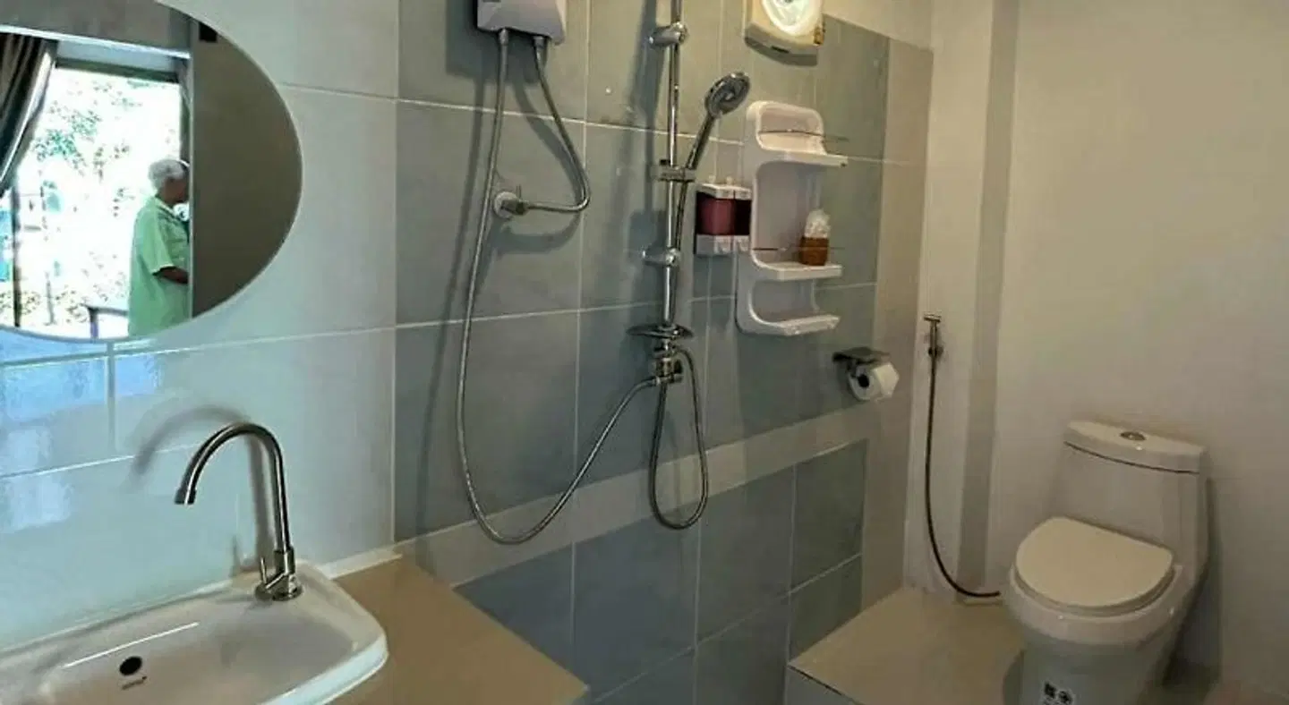BaanPhong Lanta Badezimmer