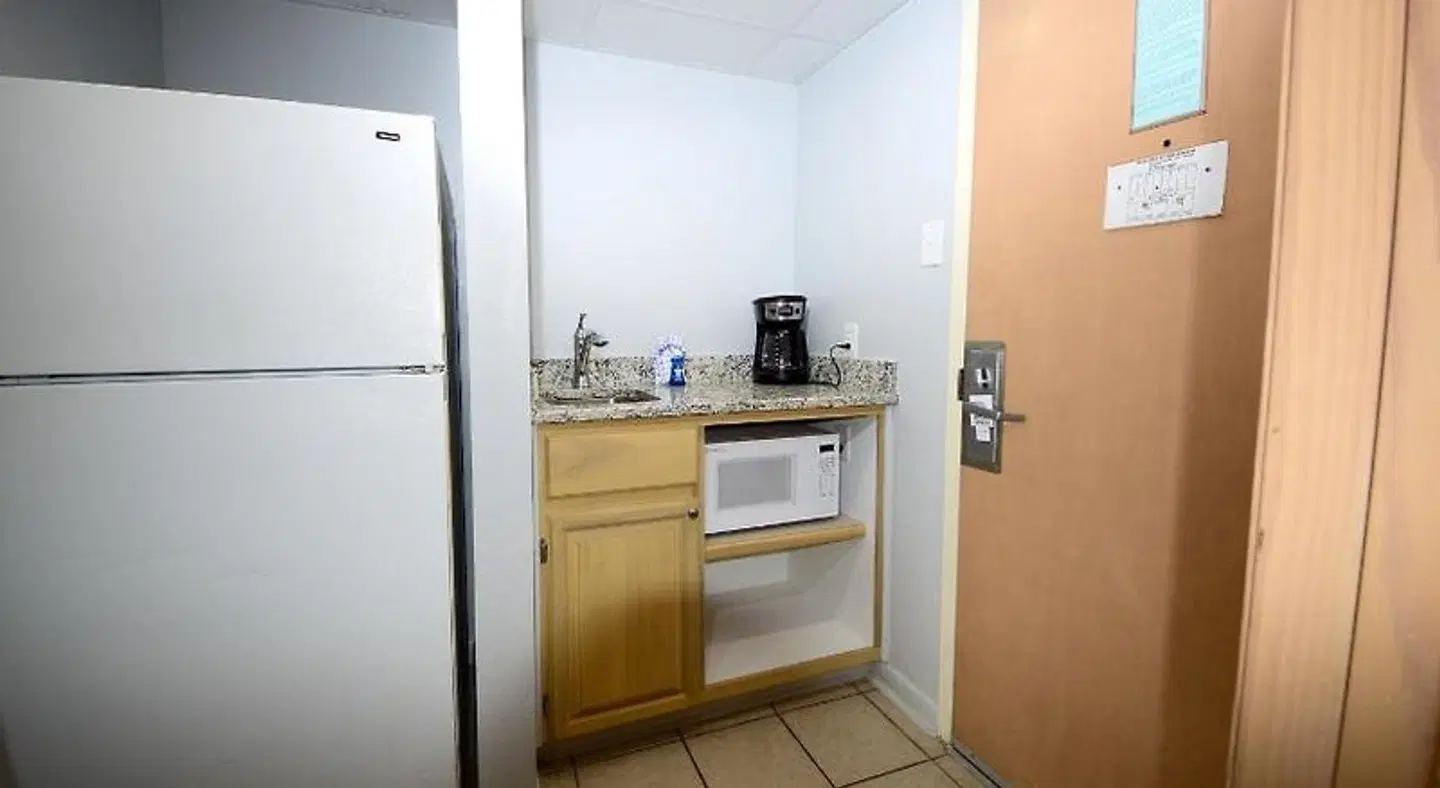 Holiday Sands North On the Boardwalk ROOM_EXAMPLE
