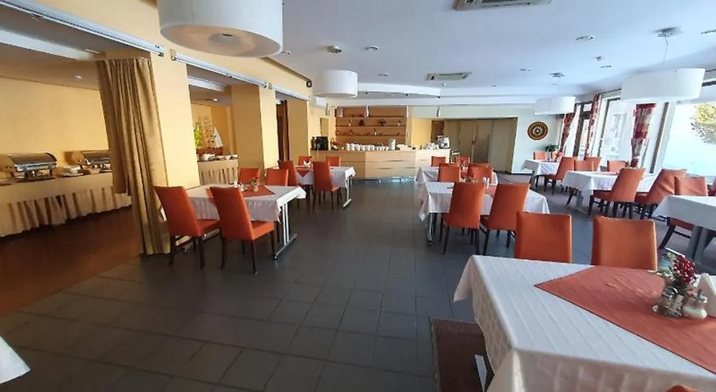 Hotel Madona Restaurant