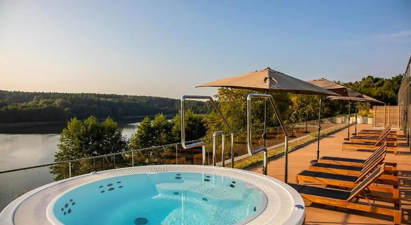 Hotel GLAR Conference & SPA OUTDOOR_POOL