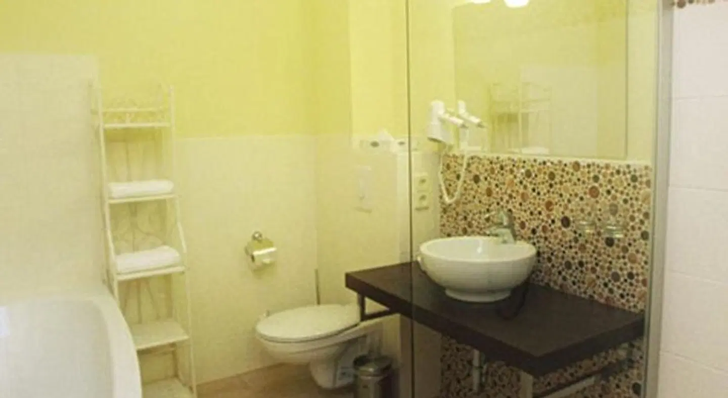 Hotel zur Insel Badezimmer