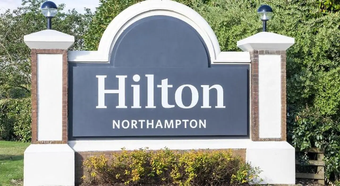 Hilton Northampton EXTERIOR
