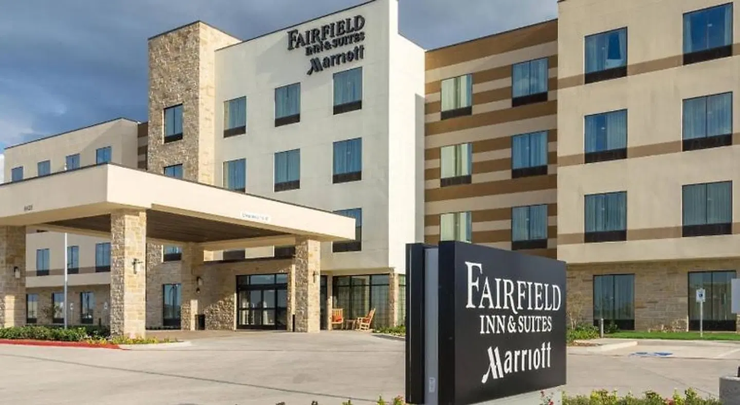 Fairfield Inn & Suites by Marriott Lubbock Southwest EXTERIOR