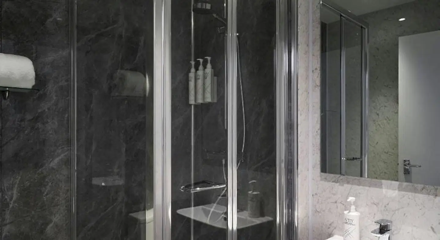 Four Points Flex by Sheraton Edinburgh Badezimmer