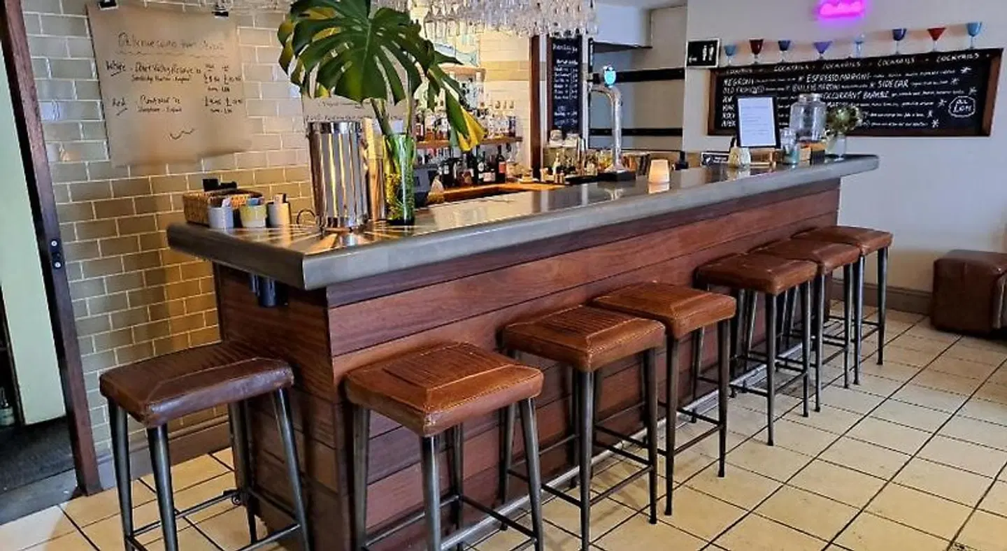 Browns Hotel Bar