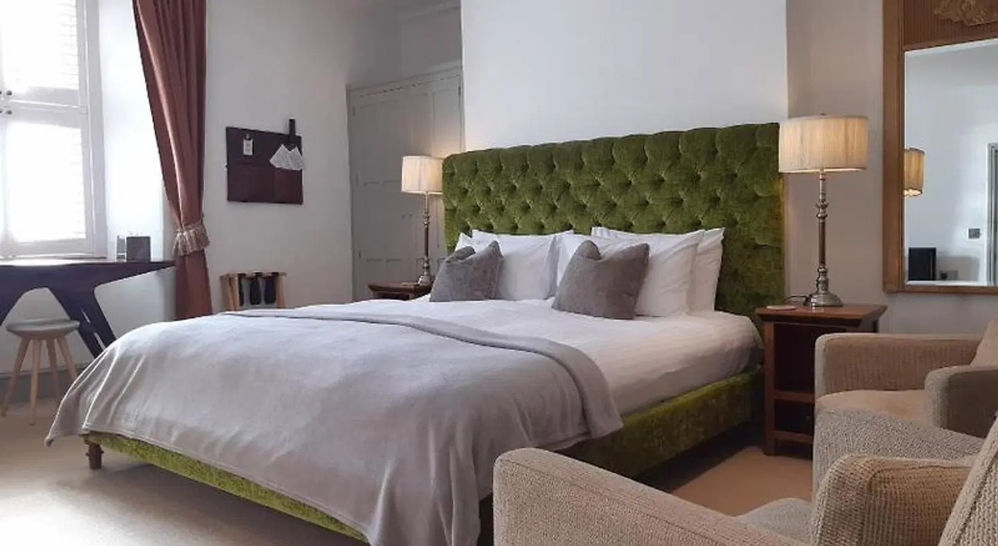 Browns Hotel ROOM_EXAMPLE