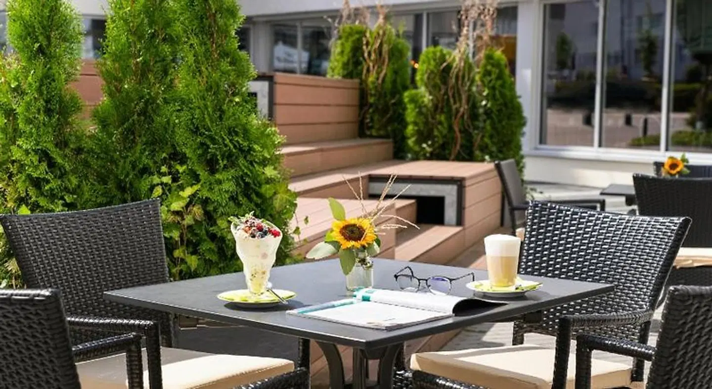 Leonardo Hotel Wolfsburg City Center Terrasse